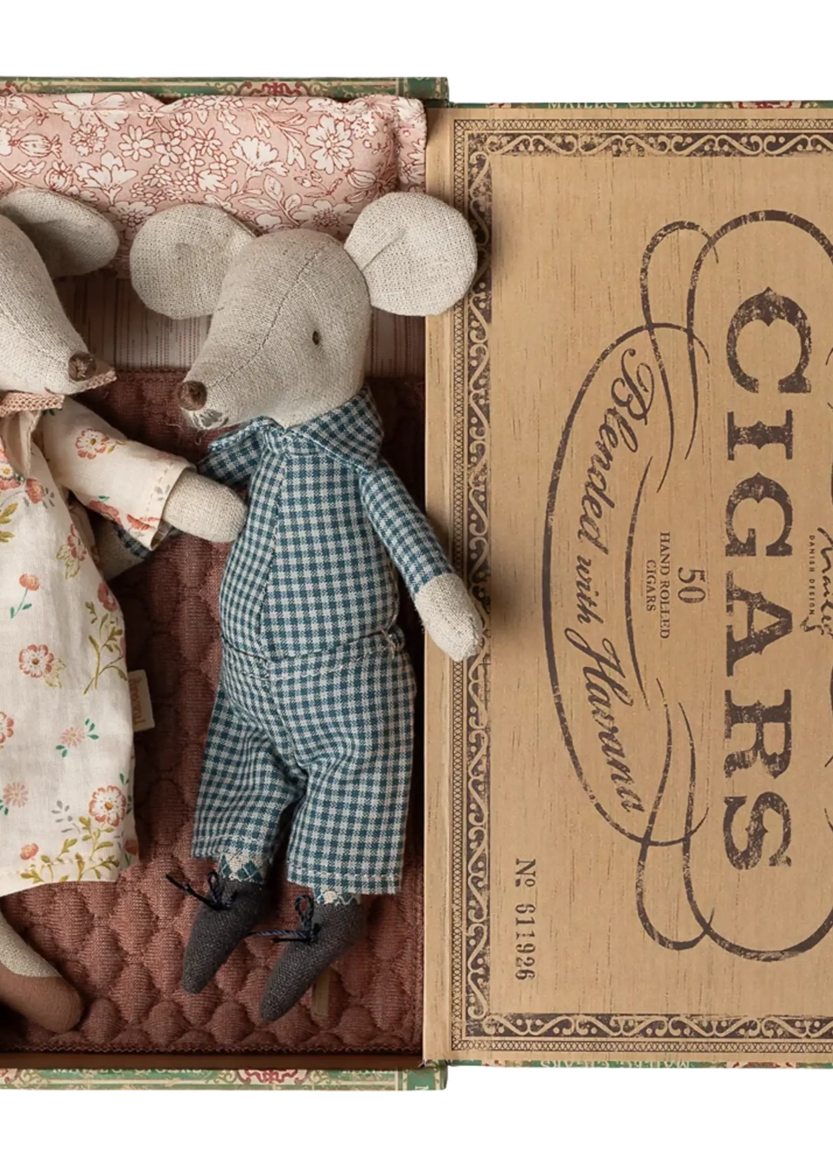 GRANDMA AND GRANDPA MICE