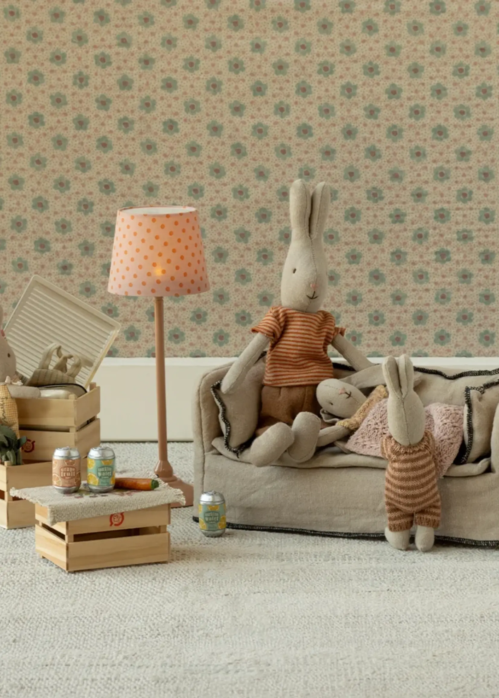 MINIATURE COUCH