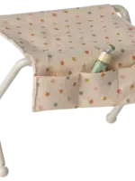 BABY MOUSE NURSERY TABLE