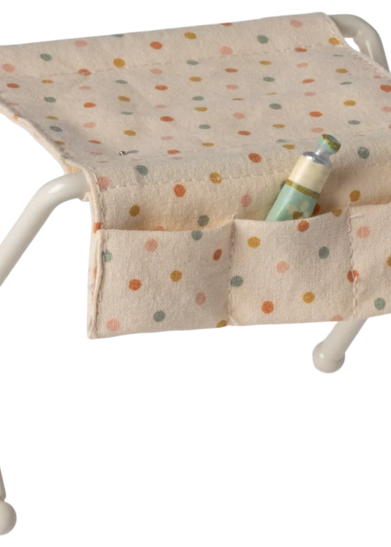 BABY MOUSE NURSERY TABLE