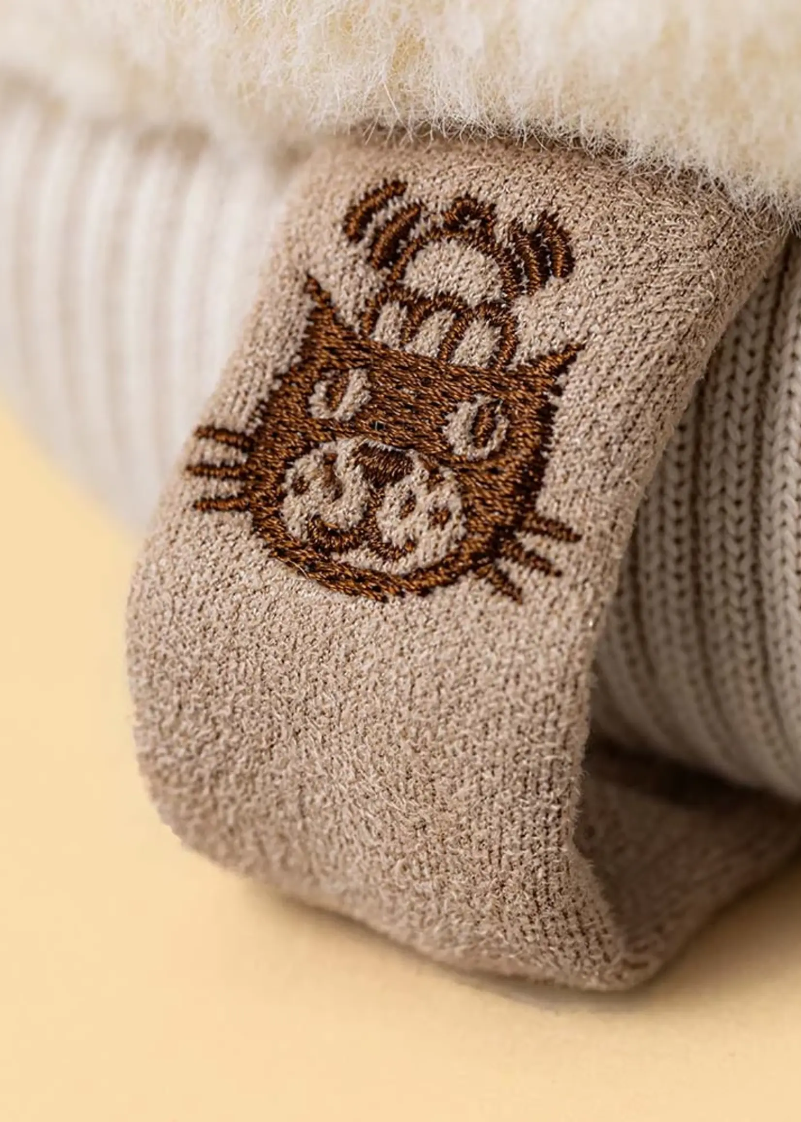 Jellycat AMUSEABLES FITSWELL MITTEN
