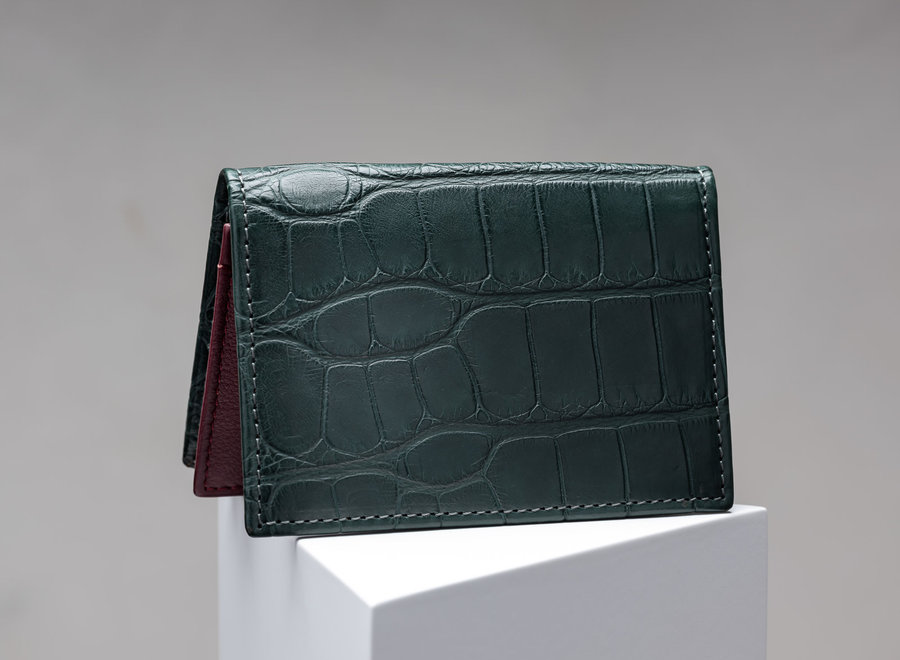 Exquisite Italian Craftsmanship: Luxury Small Leather Goods - LUKURE
