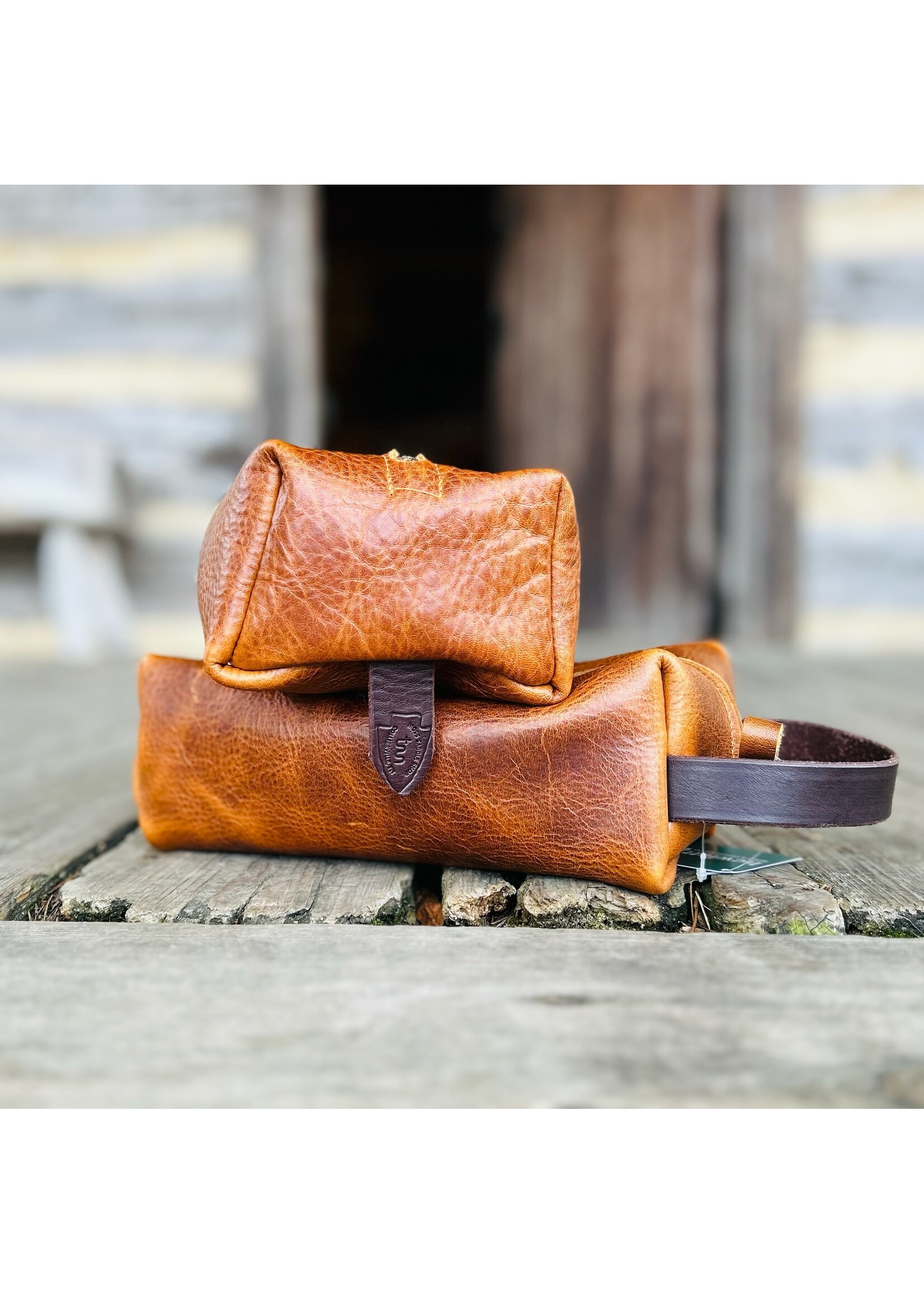 Moss Saddle Shop Hewlett & Dunn X Moss Saddle Shop   Leather Dopp Kit