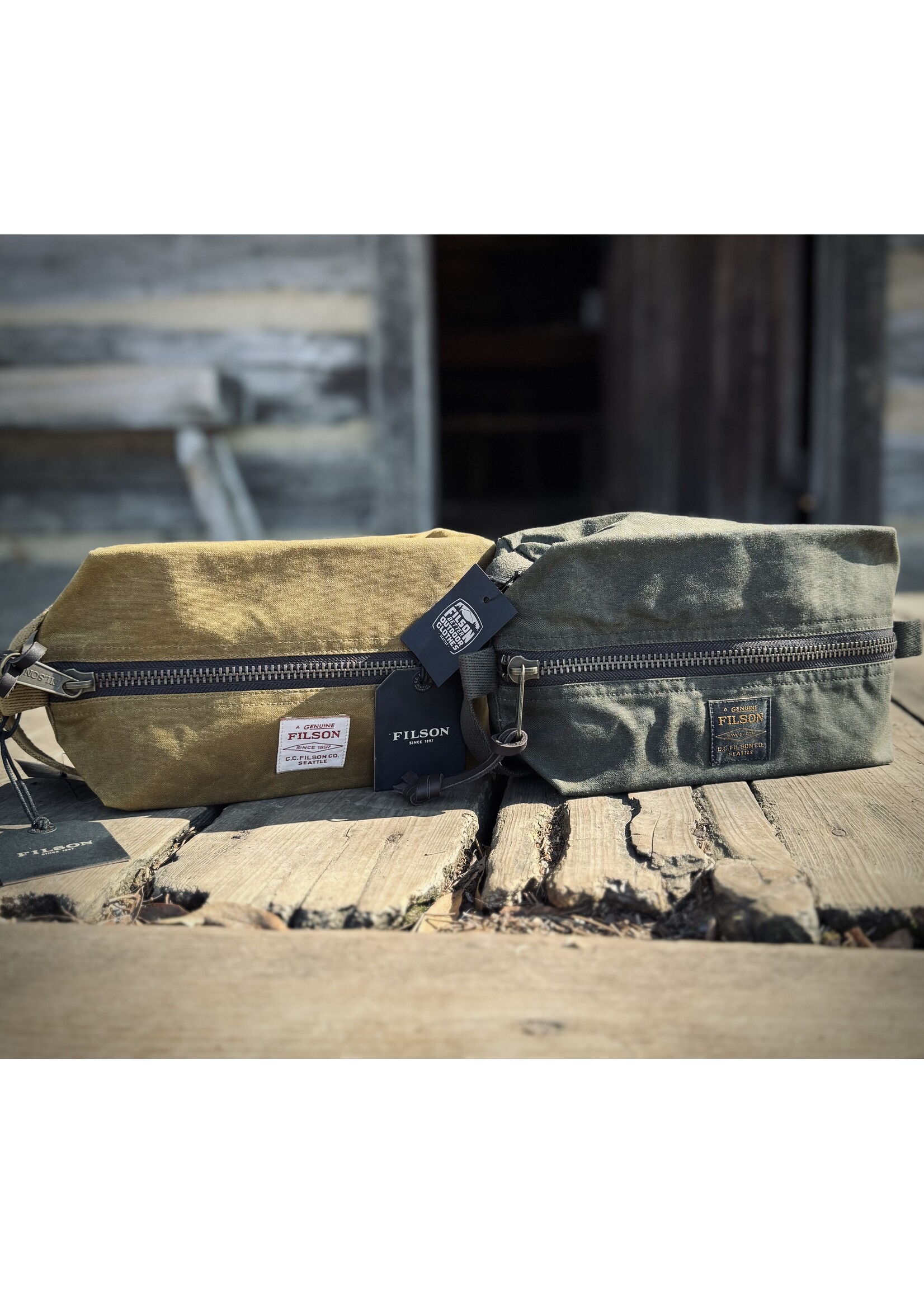 Filson Filson No. 20297432 Tin Cloth Travel Kit