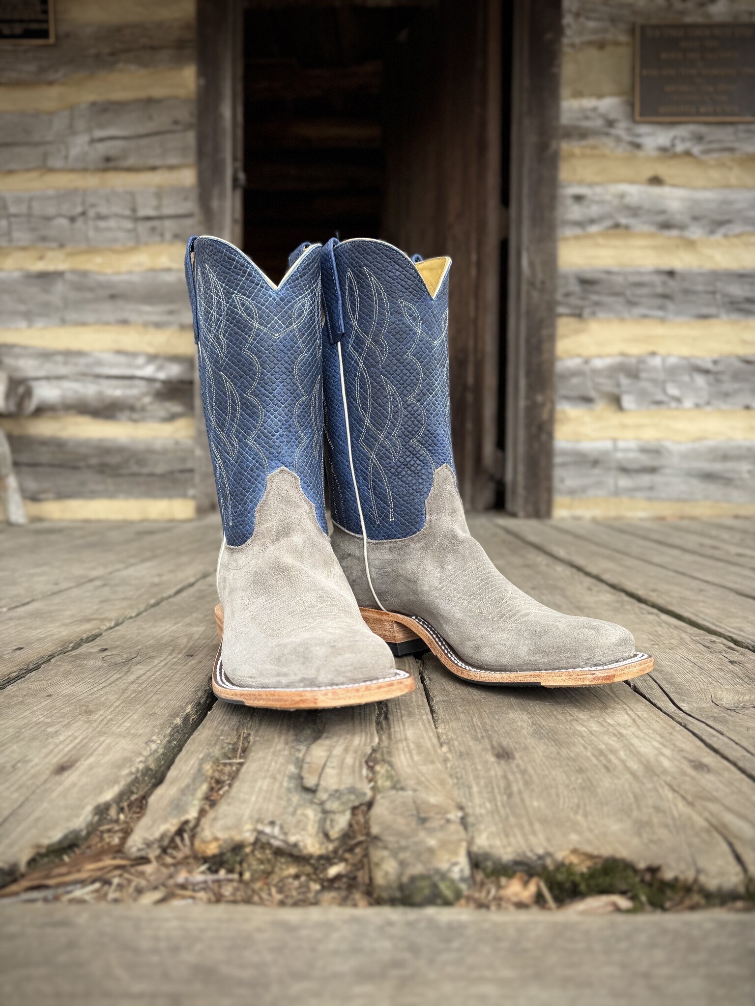 OLATHE No. 257947 Stone Waxy Kudu Western Boot - Hewlett & Dunn