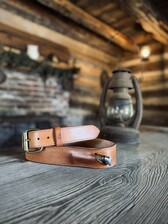Shop Moss Plain Knife Belt – Saddle Leather Gear - Hewlett  display picture 3