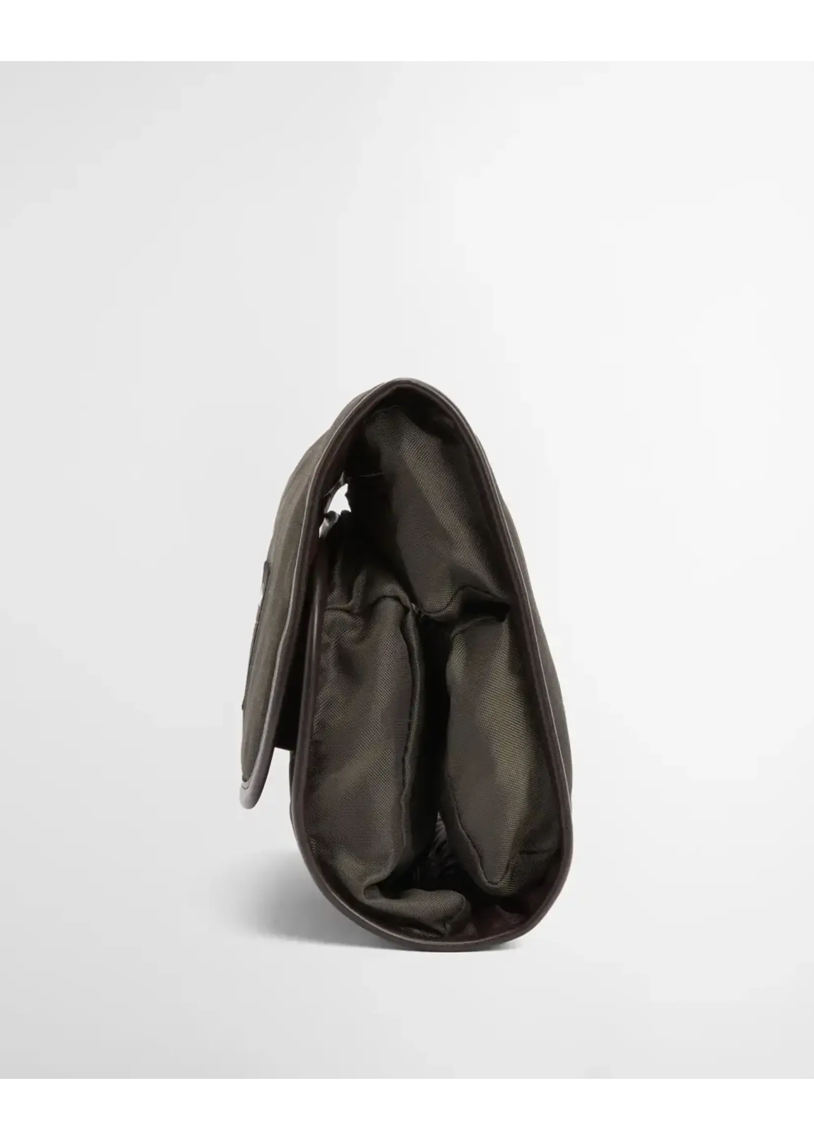 Barbour Barbour Wax Hanging Washbag