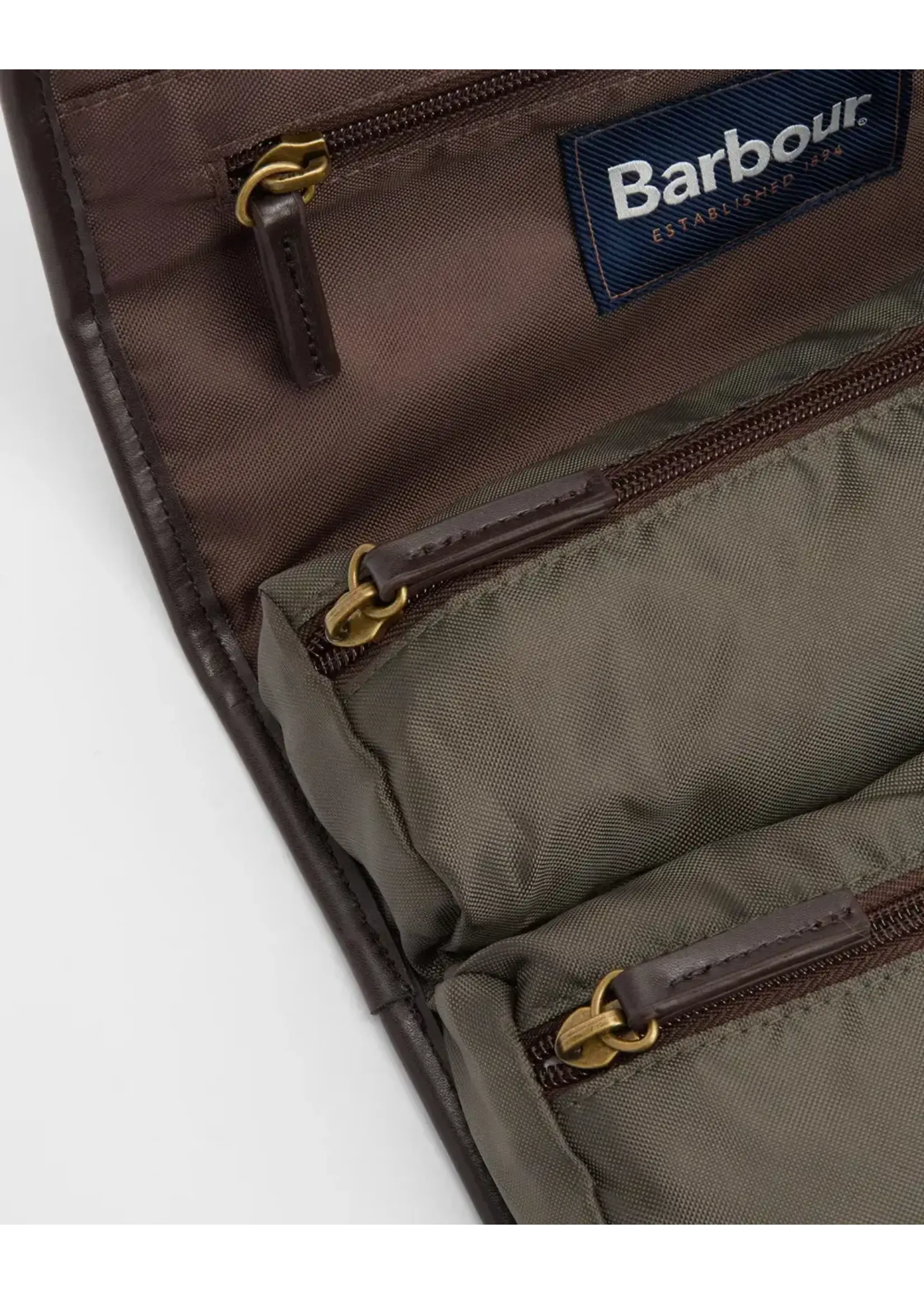 Barbour Barbour Wax Hanging Washbag