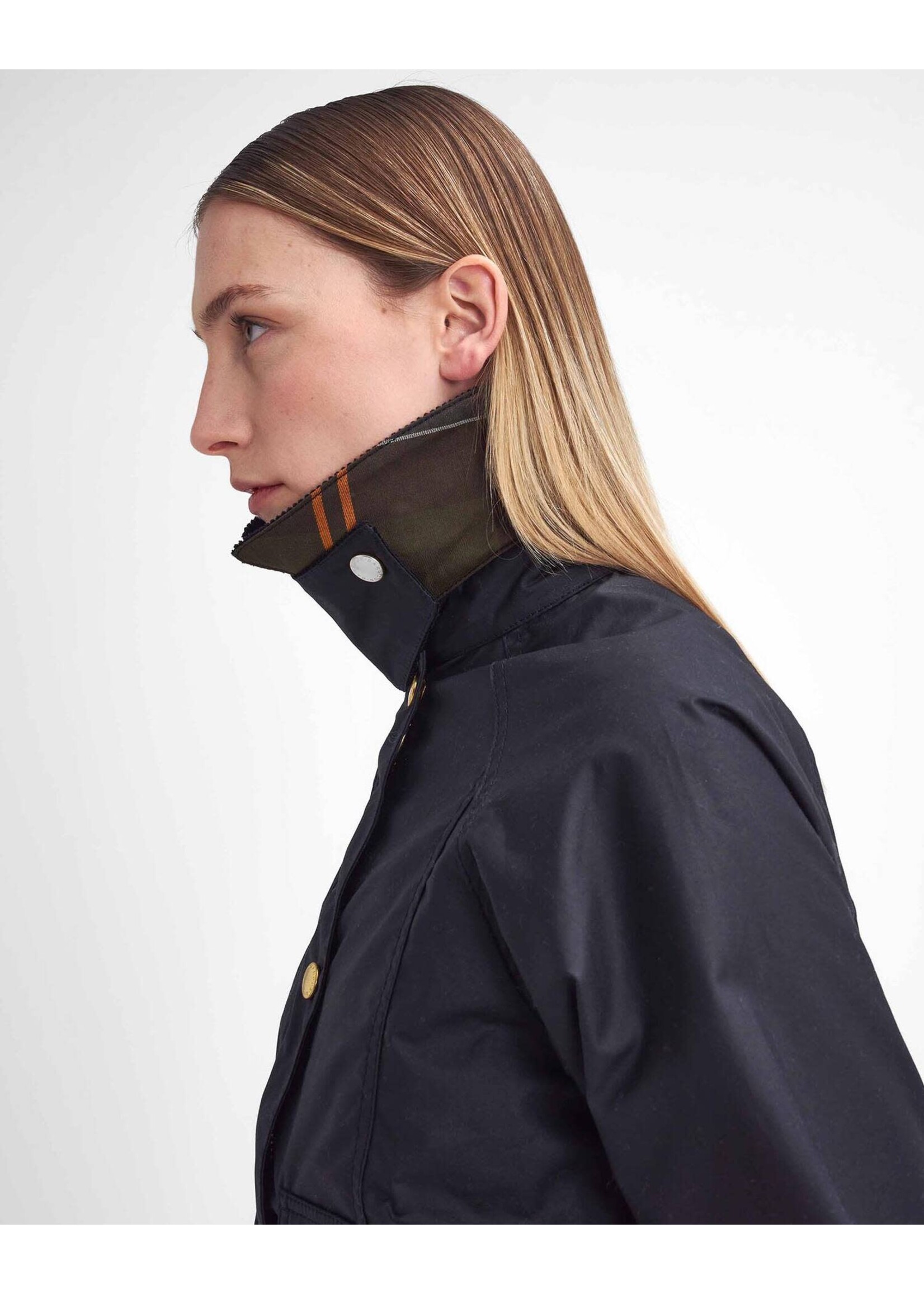 Barbour Barbour Womens Cropped Beadnell Wax Jacket
