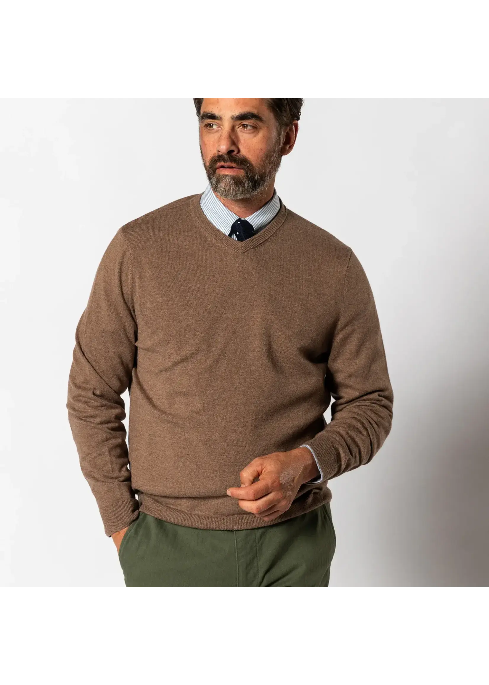 Duck Head Duck Head No. D31001 Buckley Merino V-Neck Sweater