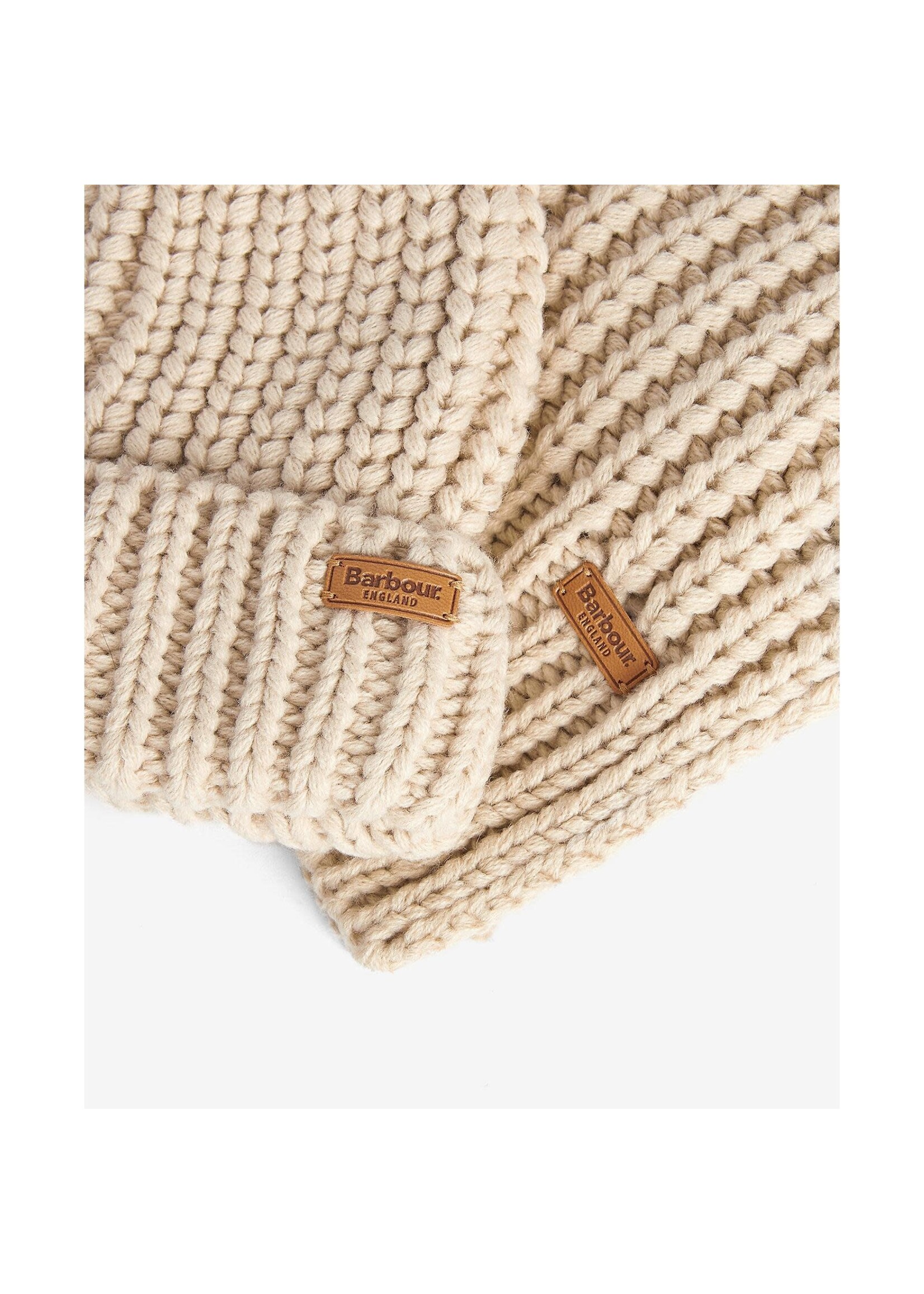 Barbour Barbour Saltburn Beanie & Scarf Gift Set