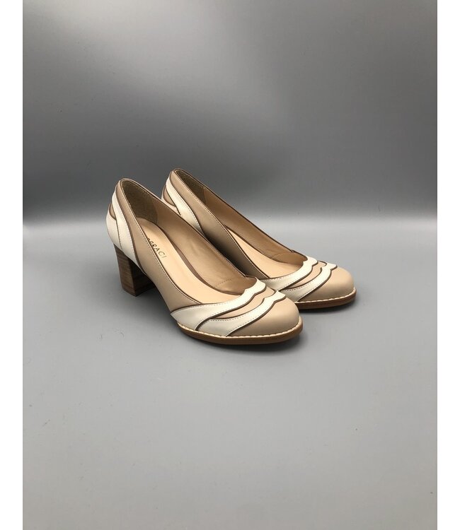 Lorraci Round Wood Heel Wave Pump