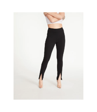 https://cdn.shoplightspeed.com/shops/638316/files/50542383/325x375x2/steve-madden-ludlow-front-split-legging.jpg