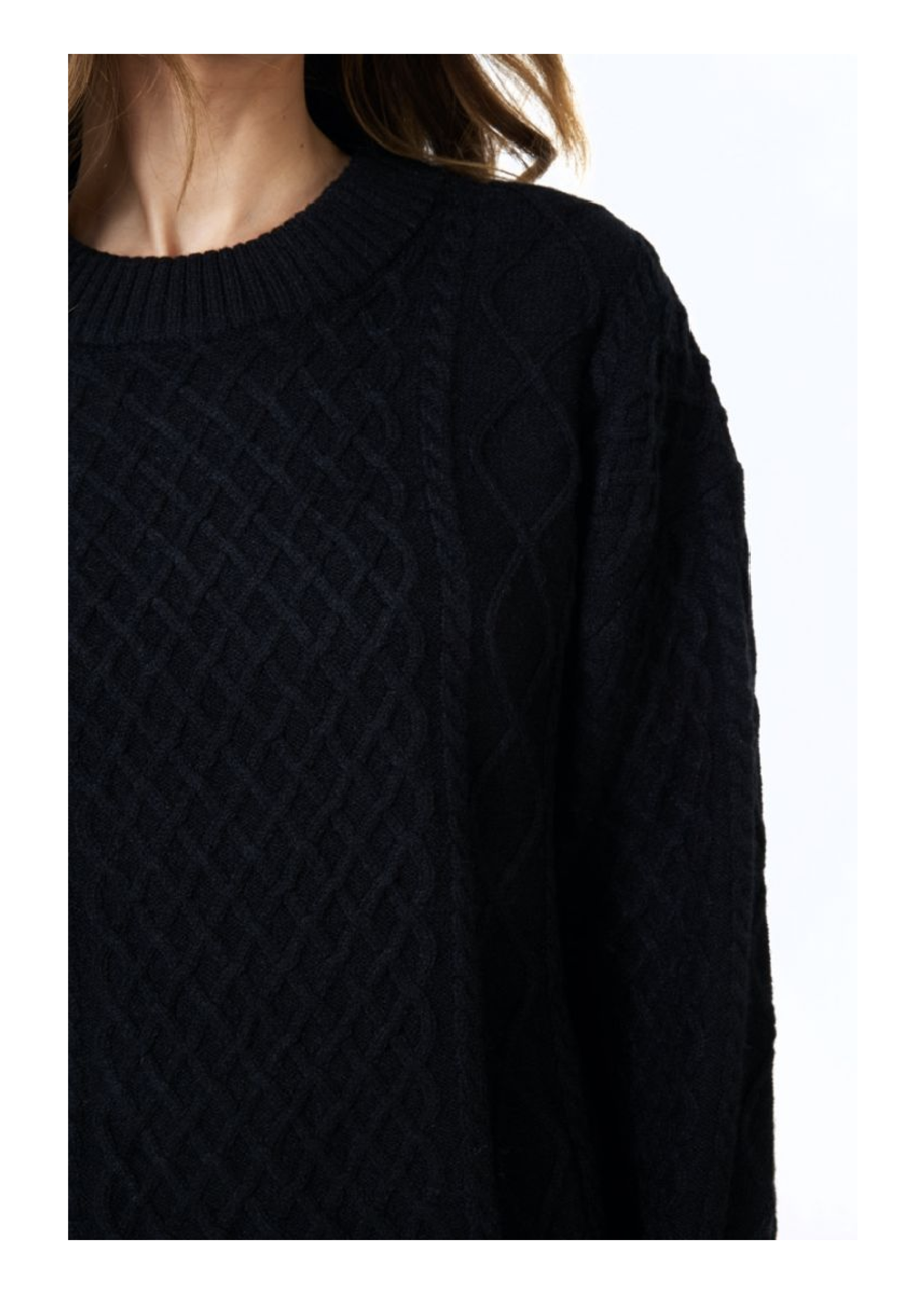 EsQualo Short Cable Sweater