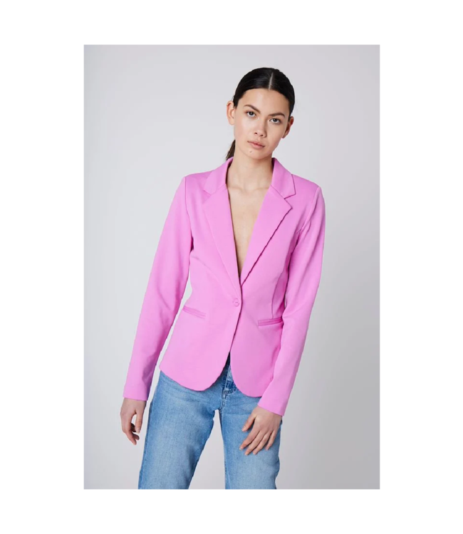 ICHI Kate Short Blazer | Shop Women's Spring Jackets at espy - espy