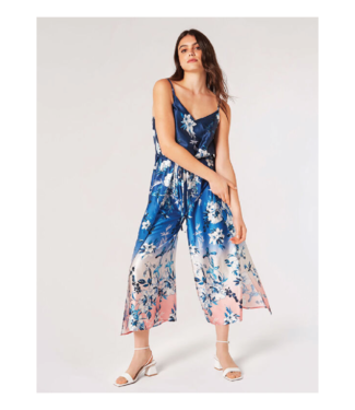 Shop Women's Jumpsuits at espy: Explore Trendy & Versatile Styles 