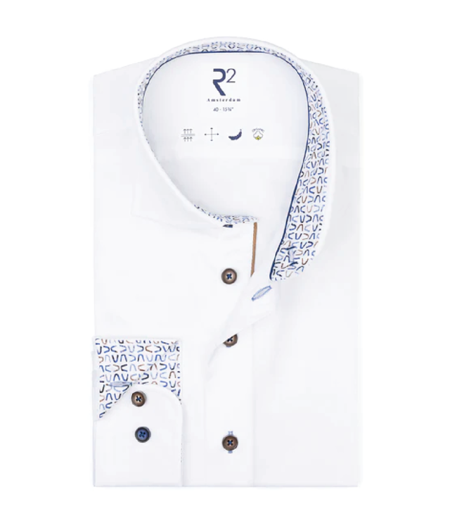 R2 Amsterdam White Button-Up Collar and Cuff Details