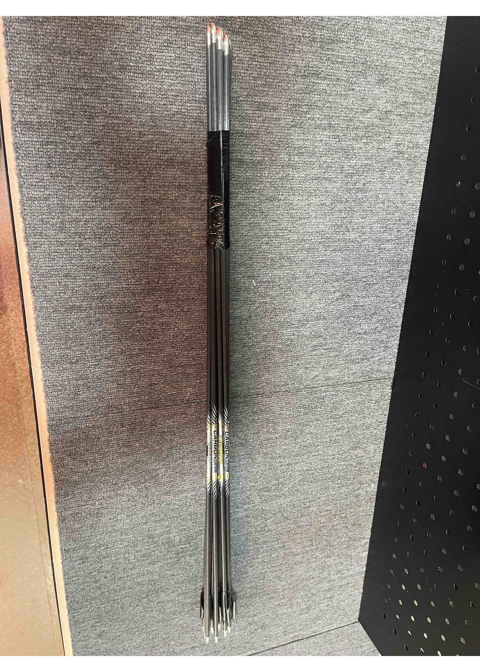 Urban Archery Secondhand Easton Carbon One 900s x 12