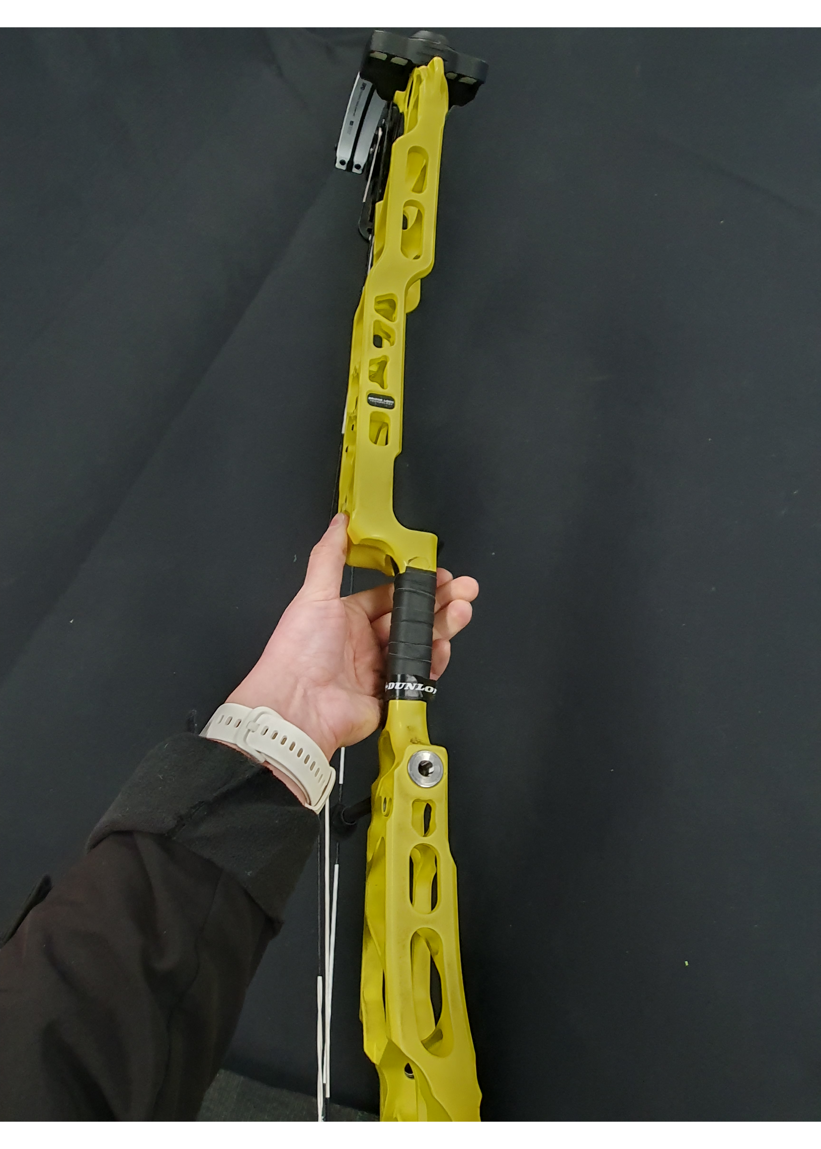 Mathews Inc Mathews Title 2nd Hand RH Title 38 Yellow/White