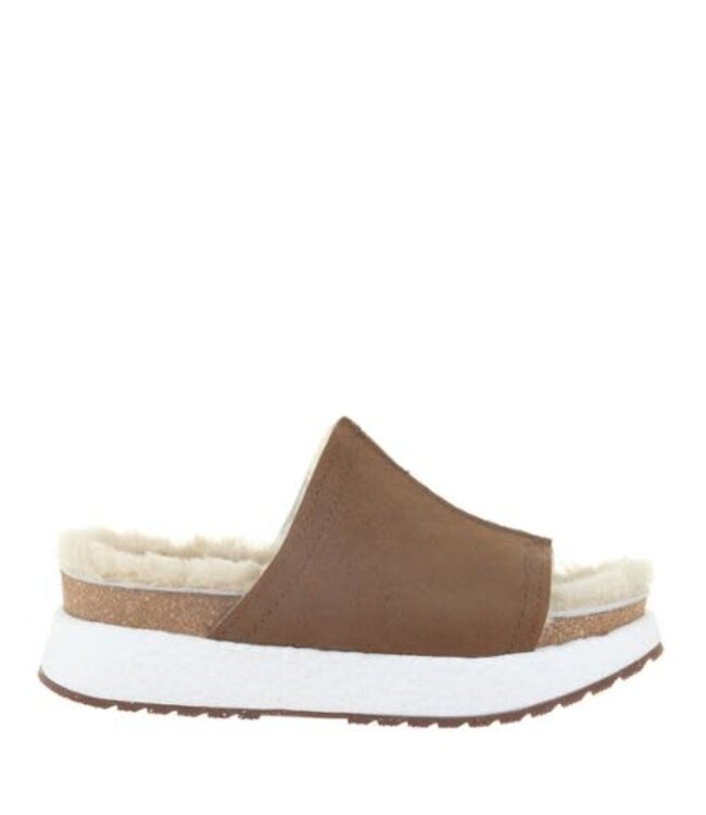 OTBT Wayside in new tan slide shoe