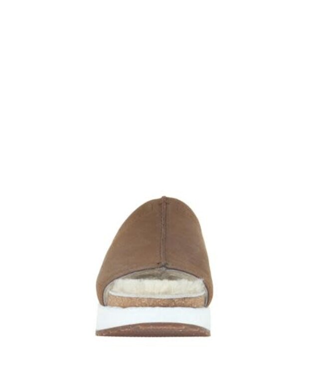 OTBT Wayside in new tan slide shoe