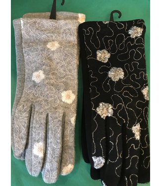 E touch gloves with embroidered flowers