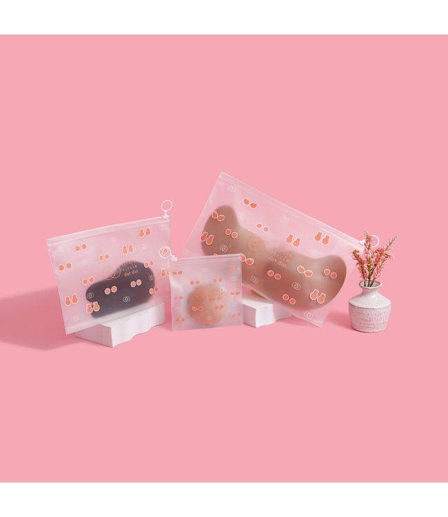 Circle Circle Dot Dot white zip bag -Large