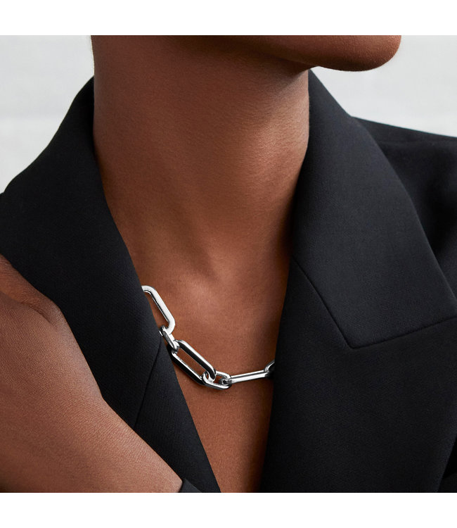 Sophisticated Chain Necklace