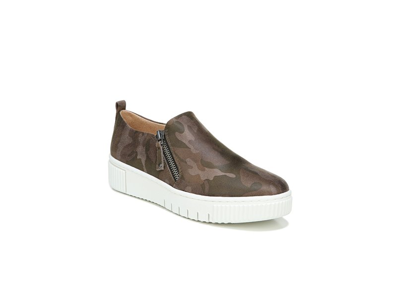 naturalizer turner sneaker