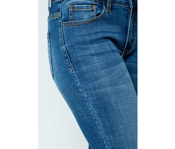 Vocal Jeans with stones on the side