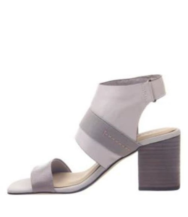 Naked Feet Naked Feet Fresca heeled sandal