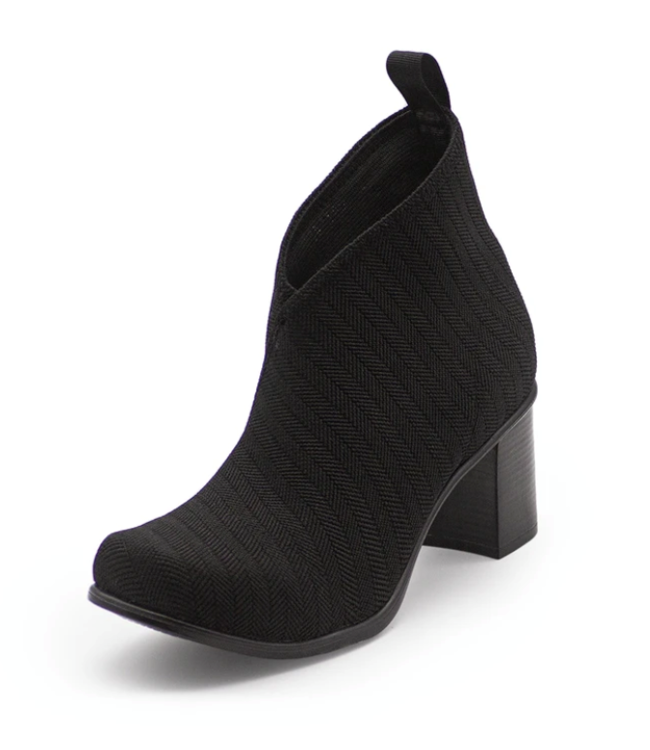 Charleston Shoe Co. Telfair Boot- Black woven