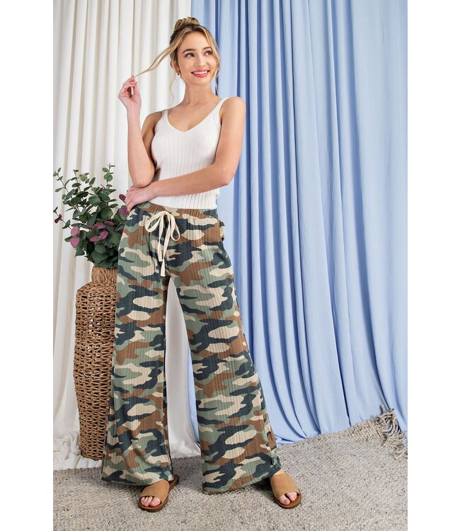 Camo print wide leg pants