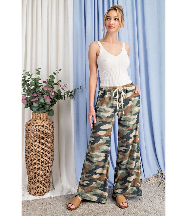 Camo print wide leg pants