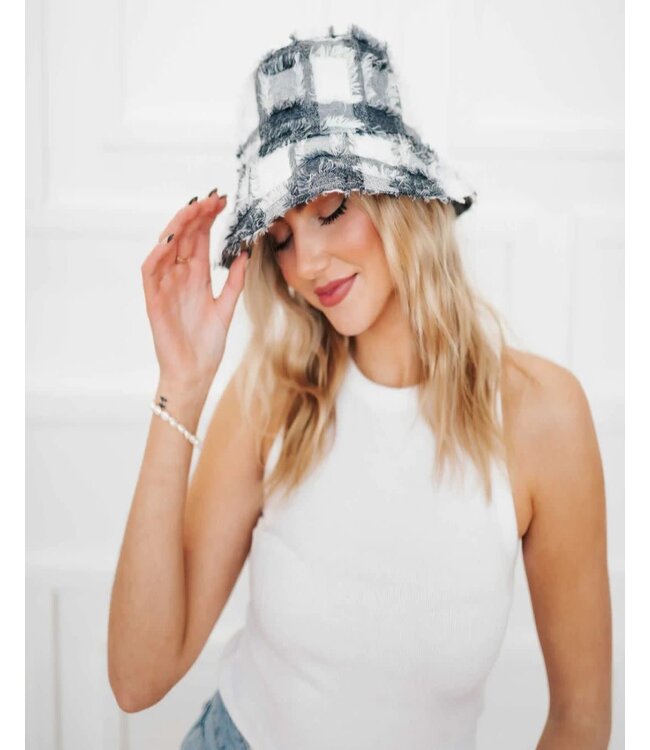 Pretty Simple Plaid bucket hat