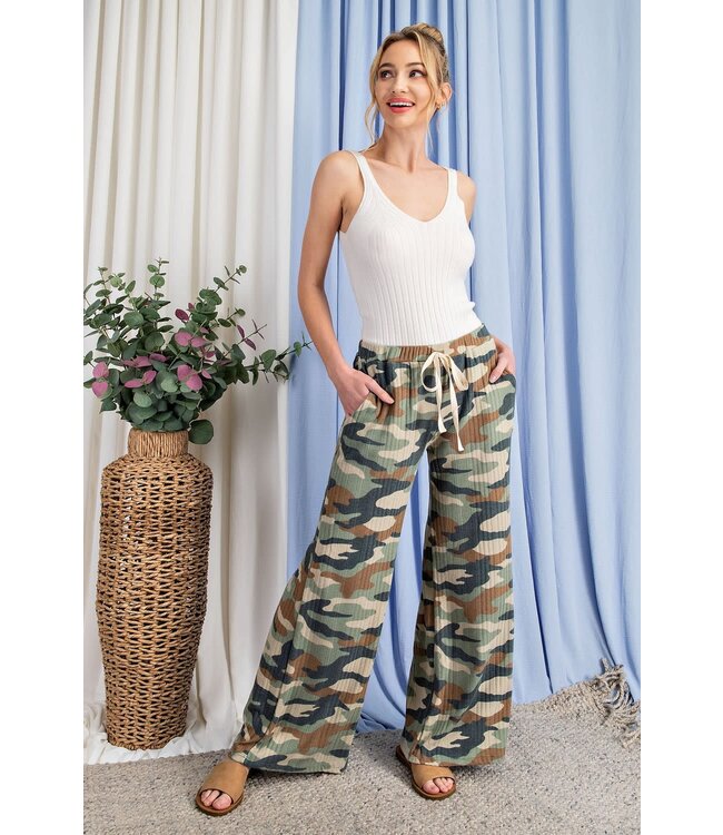 Camo print wide leg pants