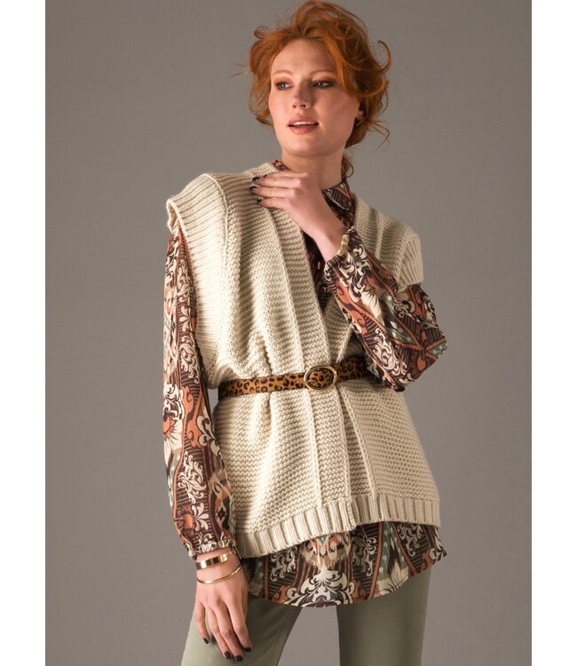 Yest Modern Vibe sleeveless cardigan