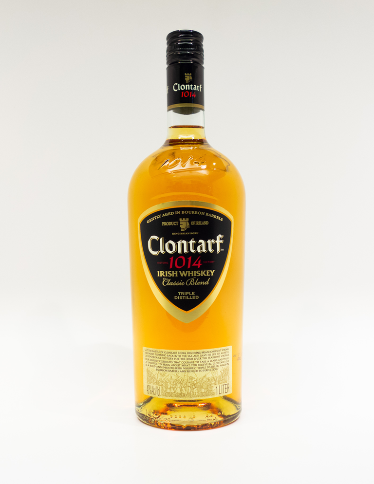 Spirits-Whiskey-Irish Clontarf Irish Whiskey Classic Blend Black Label Liter