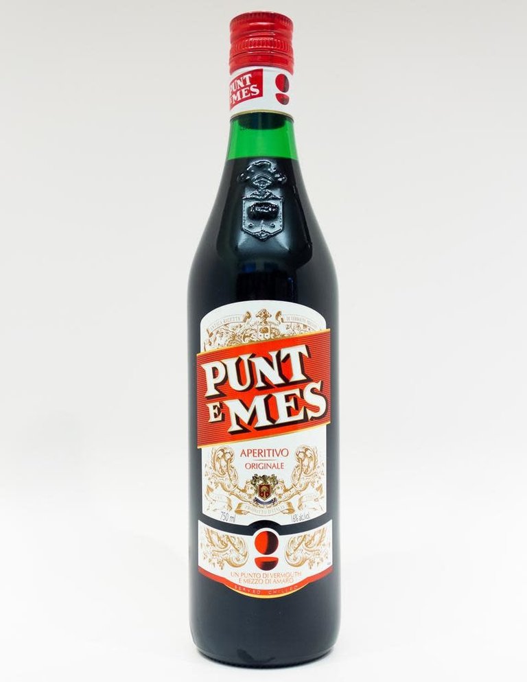 Wine-Aromatized-Vermouth Punt e Mes Vermouth NV