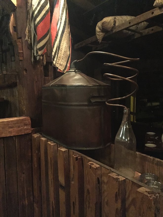 Artisan Wine Shop, where food meets its match Artisan Wine Shop