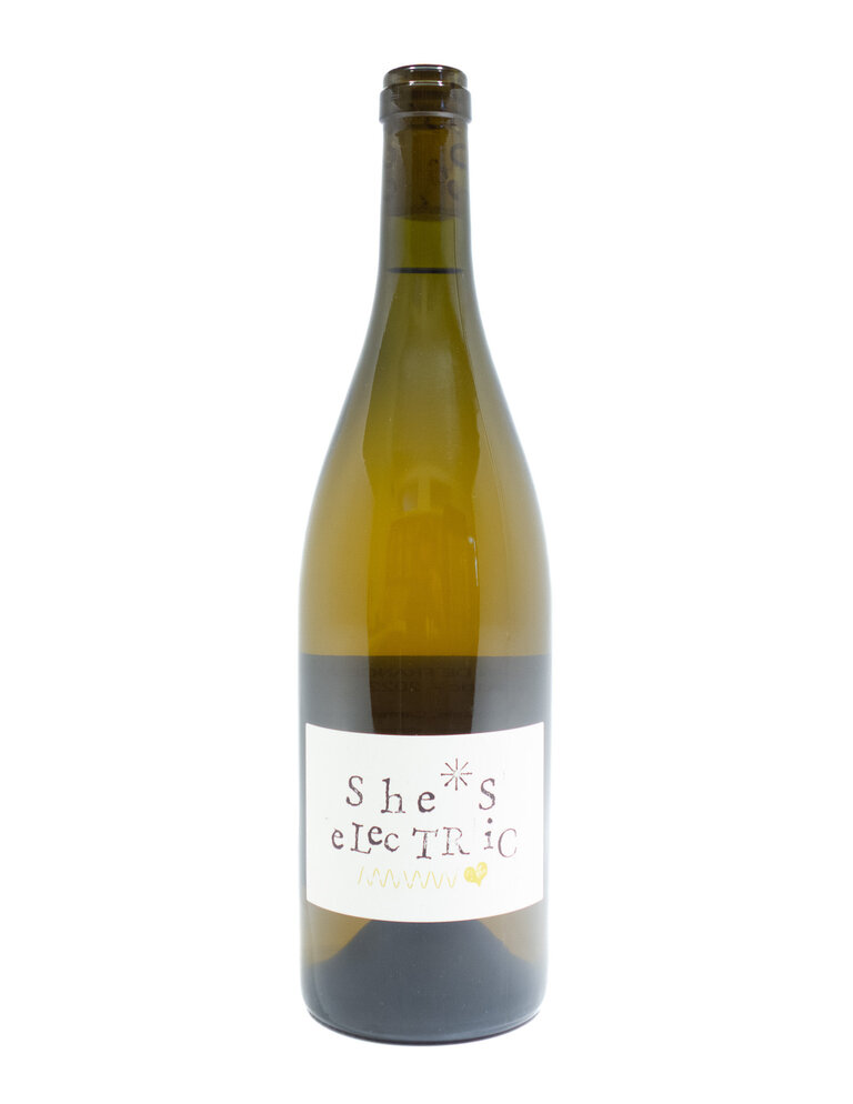 Wine-White-Round Pierre Borel 'She's Electric' Vin de France 2022