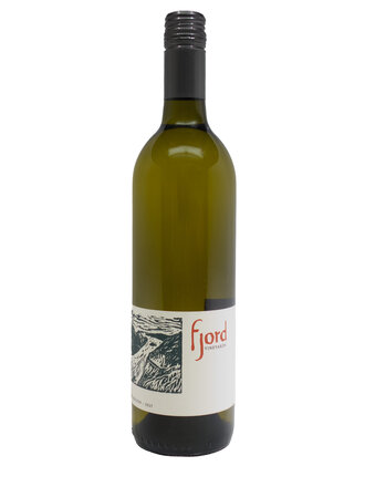 Wine-White-Round Fjord Vineyards Albariño Hudson River Region 2025
