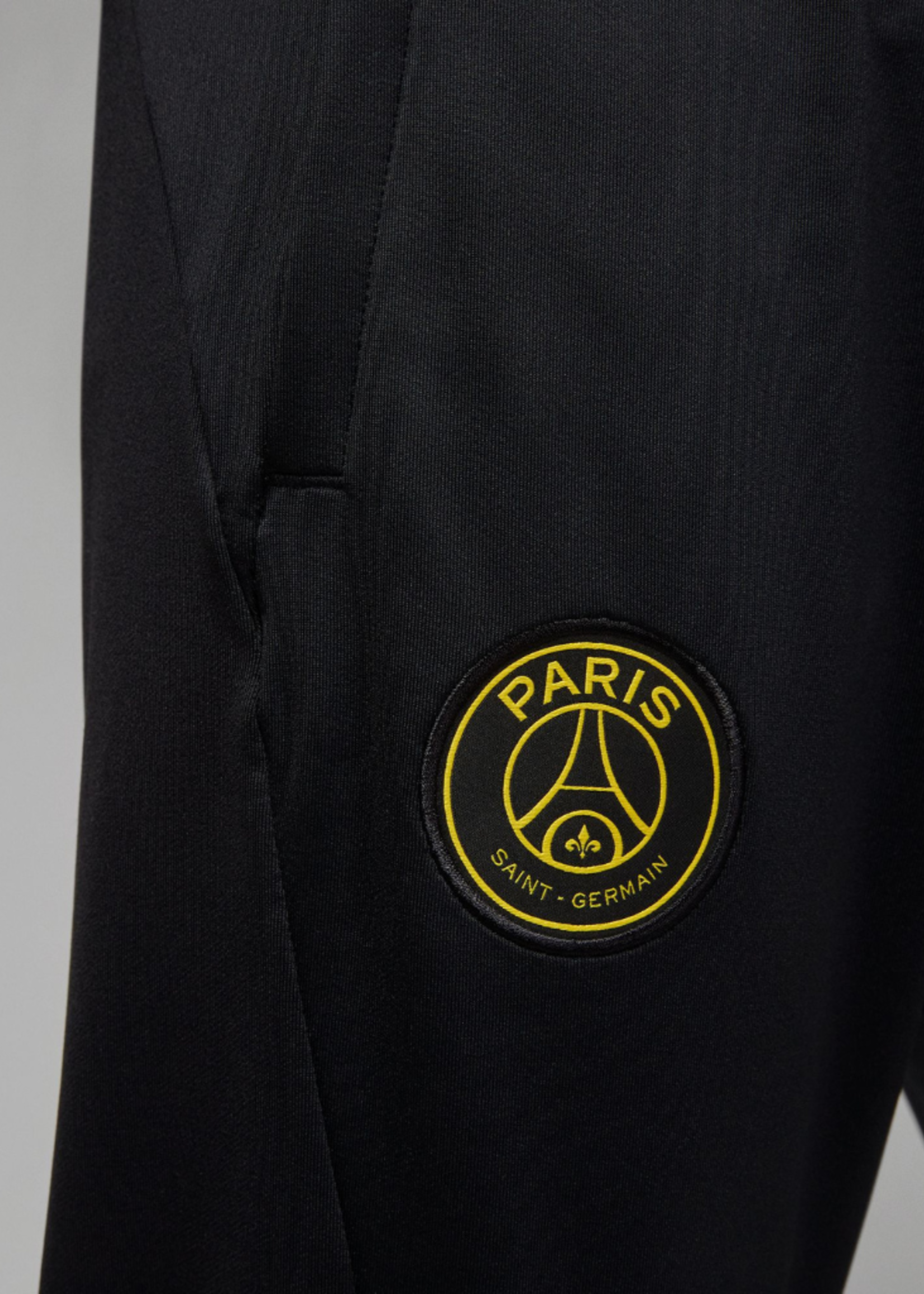 NIKE PARIS SAINT-GERMAIN STRIKE PANTS