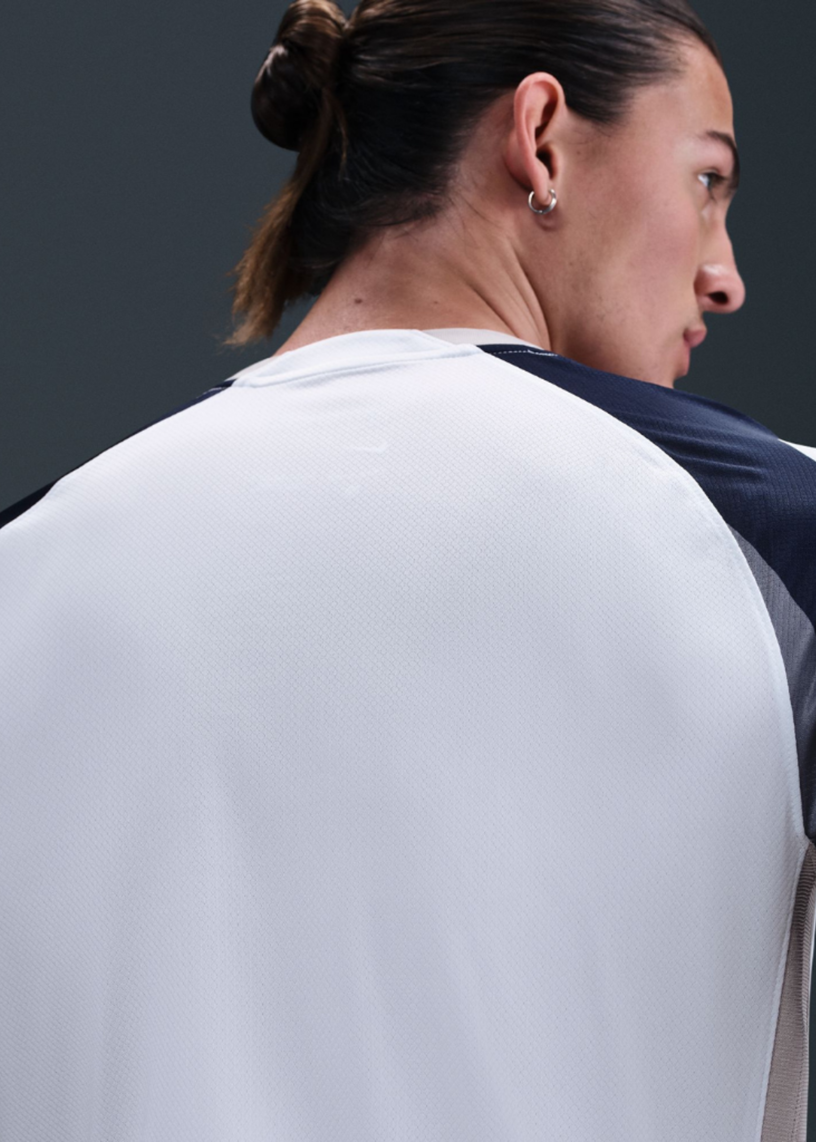 NIKE Tottenham Hotspur 2025/26 Home HJ4598-101