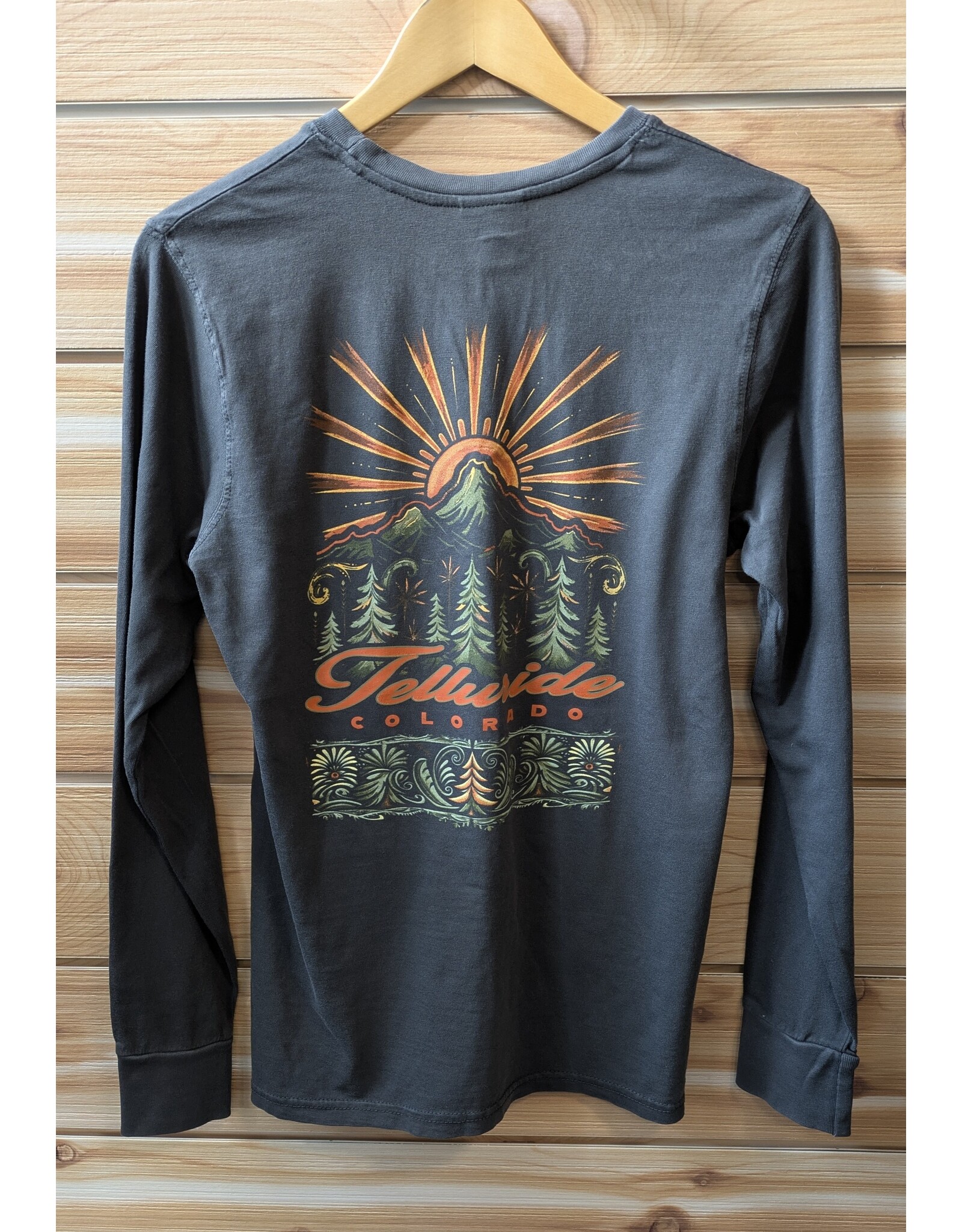 LONE ROCK #405B WAVY MTN SCENE LS