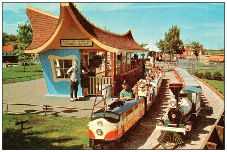 Vivid Print Valley Zoo Train Postcard