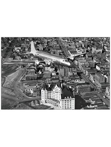 Vivid Print Hotel Macdonald 1944 Postcard
