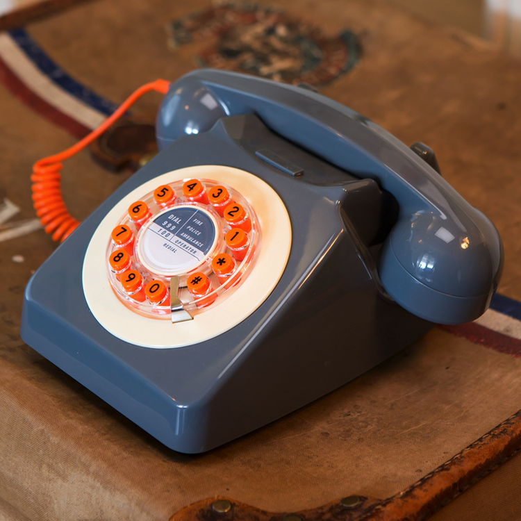 Wild & Wolf 746 Concrete Grey Phone