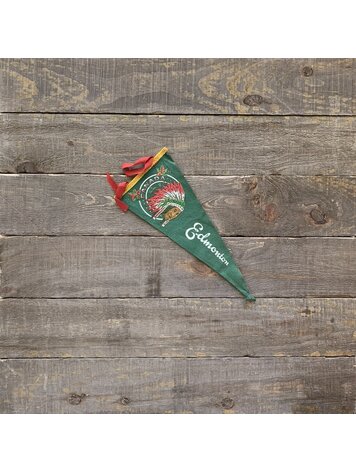 Vivid Vintage Vintage Edmonton Pennant Green