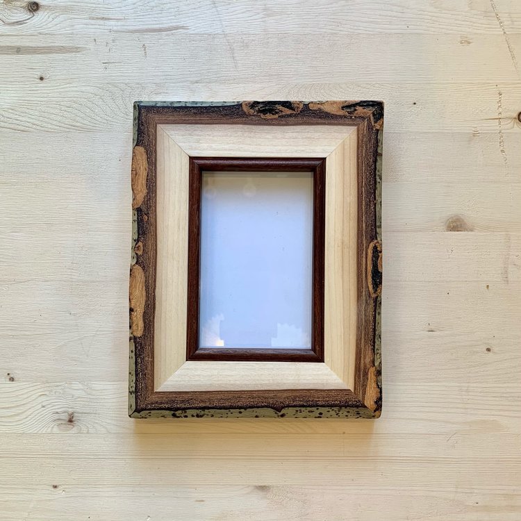 Vivid Print Live Edge Aspen Frame